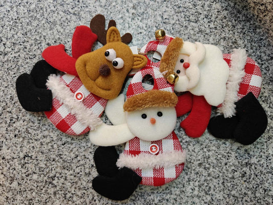 N-22  COLGANTE DE NAVIDAD MENECOS (50Docenas)